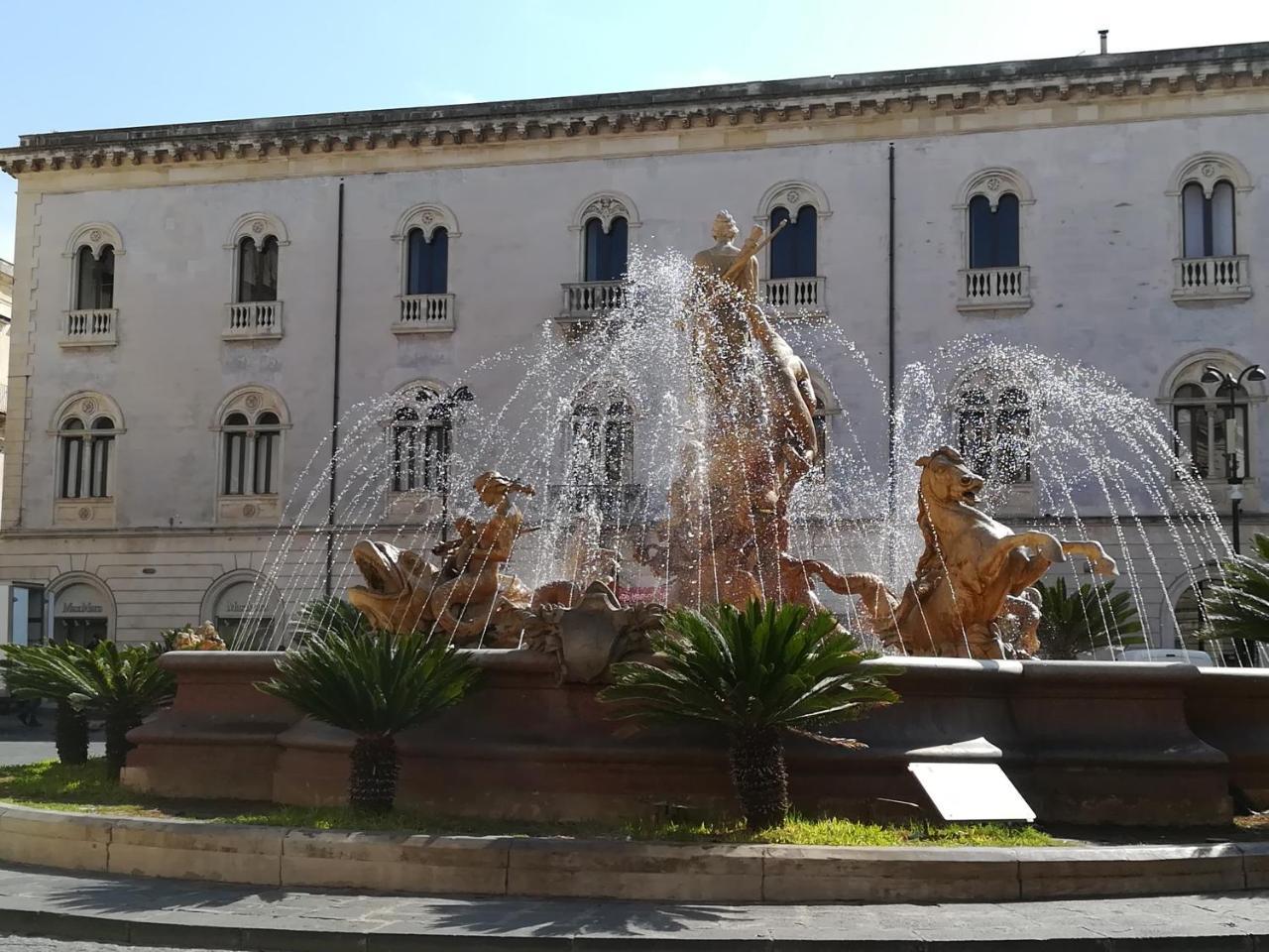 The Windows House Villa Syracuse Bagian luar foto